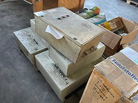 Besturingskast (5x) - afbeelding 1 van  2