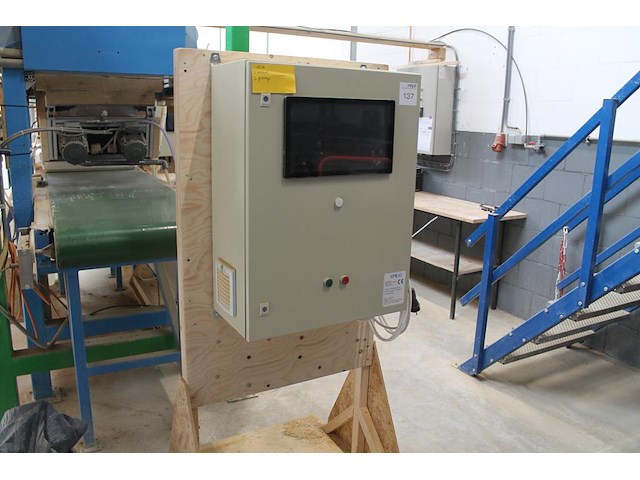 Besturingskast sprai prospayer ts op verrijdbare bok met verrijdbare pompunit met 8 pompen. april 2025. - afbeelding 1 van  9