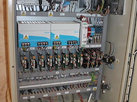 Besturingskast sprai prospayer ts op verrijdbare bok met verrijdbare pompunit met 8 pompen. april 2025. - afbeelding 4 van  9