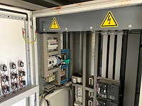Besturingskasten in zeecontainer - afbeelding 8 van  21