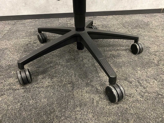 Bèta - ergonomische bureaustoel zwart - afbeelding 4 van  12