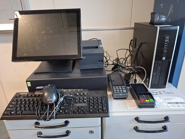 Betaalsysteem met display, pin automaat en computer hp - afbeelding 1 van  5
