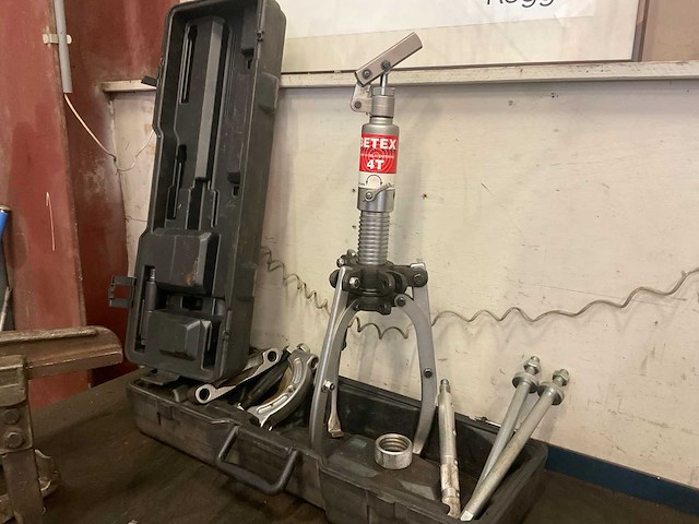 Betex hsp 43 hydraulische trekker - afbeelding 1 van  6