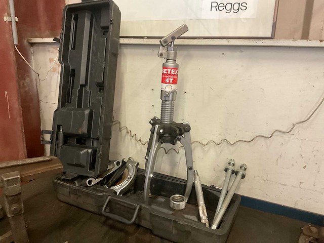 Betex hsp 43 hydraulische trekker - afbeelding 3 van  6