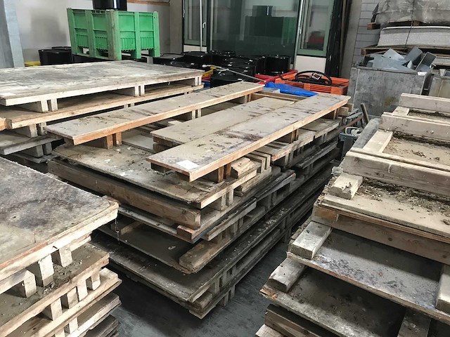 Beto - beton stortschotten - afbeelding 1 van  2