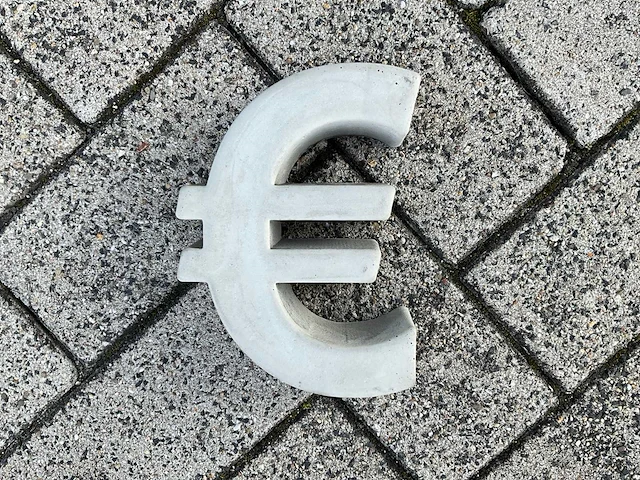 Beton €-teken klein - afbeelding 1 van  5