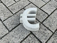 Beton €-teken klein - afbeelding 4 van  5