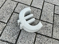 Beton €-teken klein - afbeelding 2 van  5