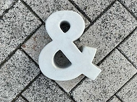 Beton &-teken klein