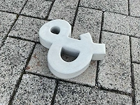 Beton &-teken klein - afbeelding 2 van  5