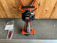 Beton afwerkspaan / trilspaan met benzinemotor - afbeelding 4 van  5