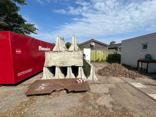 Beton barriers (27x) - afbeelding 3 van  5