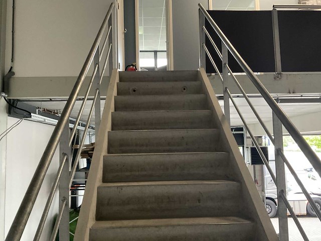 Beton betonnen trap 2 verdiepingen - afbeelding 2 van  17