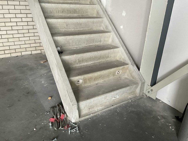 Beton betonnen trap 2 verdiepingen - afbeelding 10 van  17