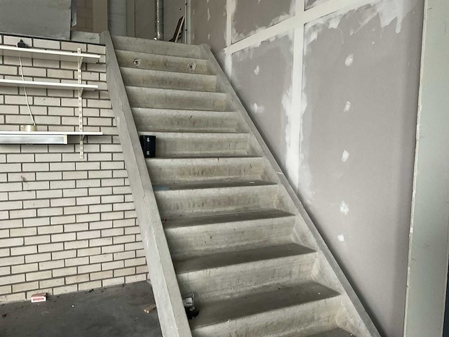 Beton betonnen trap 2 verdiepingen - afbeelding 11 van  17