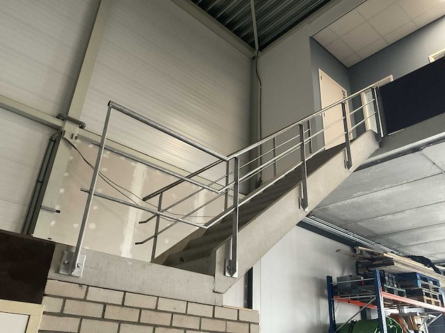 Beton betonnen trap 2 verdiepingen - afbeelding 12 van  17