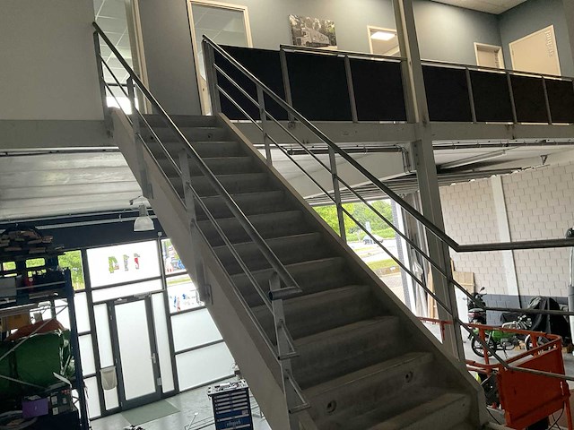 Beton betonnen trap 2 verdiepingen - afbeelding 16 van  17