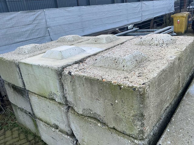 Beton blok - stapelblok (11x) - afbeelding 4 van  6
