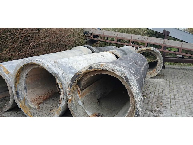 Beton buizen (6x) - afbeelding 1 van  5