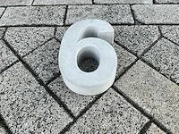 Beton huisnummer 6 klein - afbeelding 4 van  5