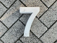 Beton huisnummer 7 klein