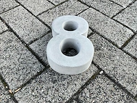Beton huisnummer 8 klein - afbeelding 4 van  5