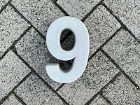 Beton huisnummer 9 klein