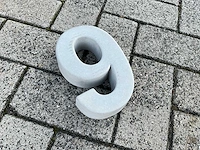 Beton huisnummer 9 klein - afbeelding 1 van  5