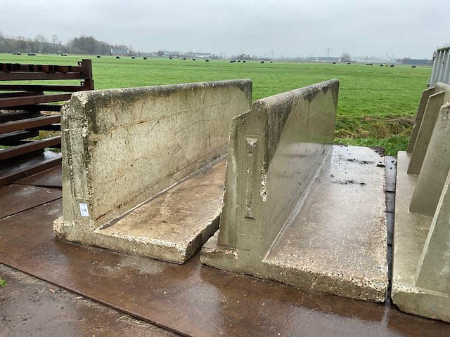 Beton keerwand (3x) - afbeelding 2 van  3