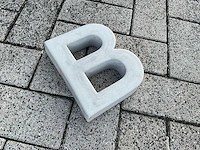 Beton letter b groot - afbeelding 2 van  5