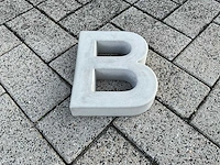 Beton letter b groot - afbeelding 4 van  5