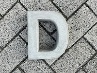 Beton letter d groot