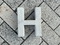 Beton letter h groot - afbeelding 1 van  5