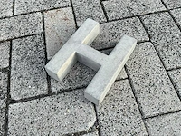 Beton letter h groot - afbeelding 3 van  5