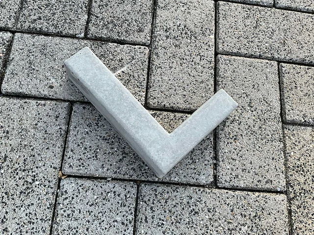 Beton letter l groot - afbeelding 2 van  5
