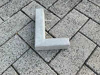 Beton letter l groot - afbeelding 5 van  5