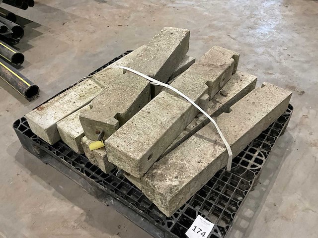 Beton paal (7x) - afbeelding 3 van  3