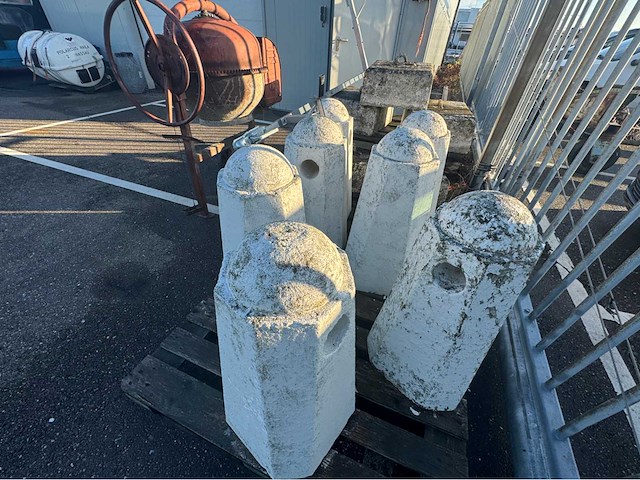 Beton sierpaal (7x) - afbeelding 1 van  2