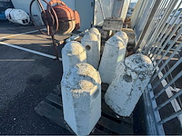 Beton sierpaal (7x) - afbeelding 1 van  2