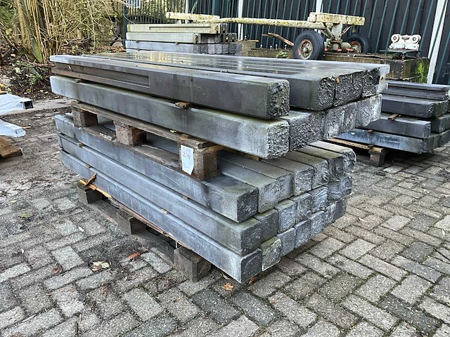 Beton sleufpaal 11.5x11.5x180 cm (42x) - afbeelding 1 van  4