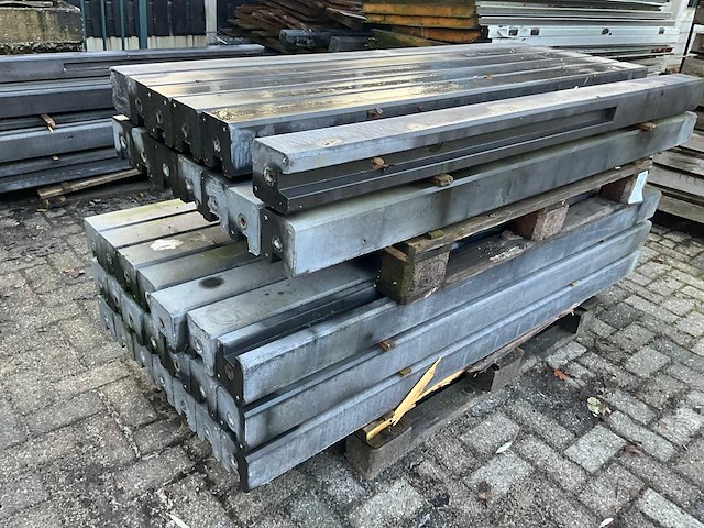 Beton sleufpaal 11.5x11.5x180 cm (42x) - afbeelding 2 van  4