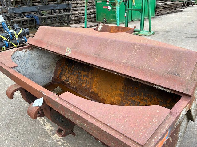Beton stortbak - afbeelding 4 van  5
