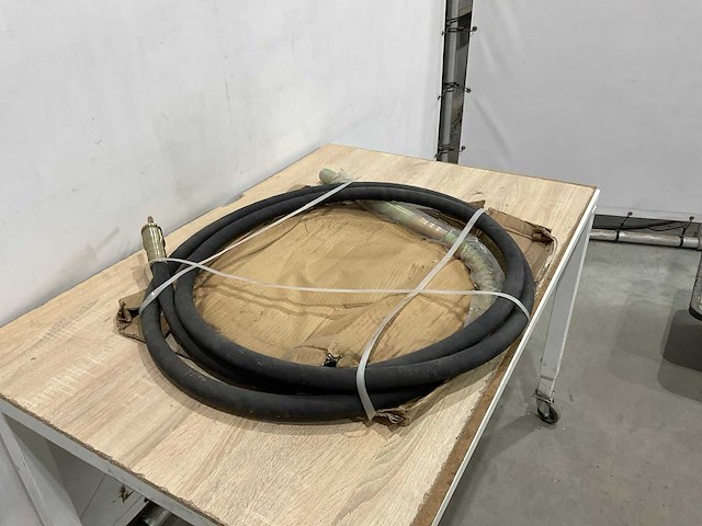 Beton trilnaald - afbeelding 2 van  5