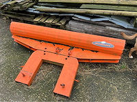 Betonblock sneeuwschuiver - afbeelding 2 van  2