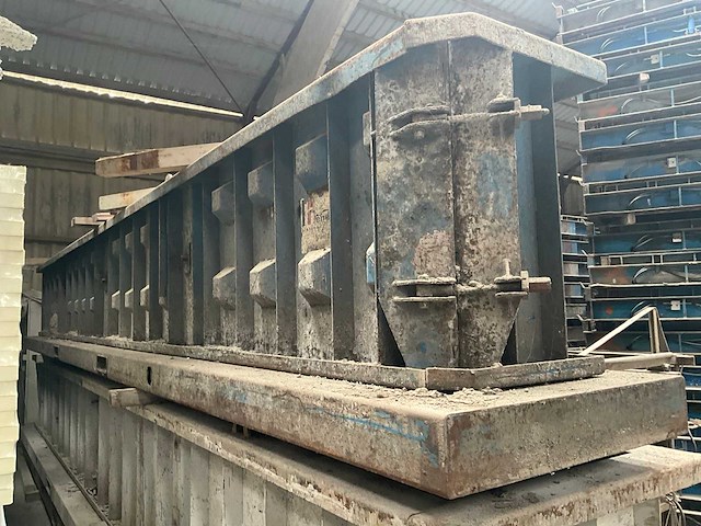 Betonblokmal "lego" 160x80x40 (c) - afbeelding 2 van  5