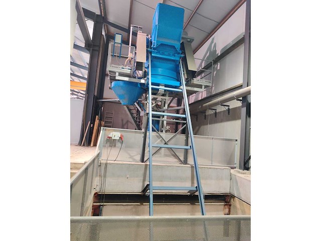 Betonfabriek s.m.c.2 nummer 721 + omg mixer - afbeelding 60 van  92