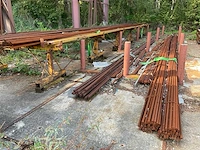 Betonijzer op transportbaan - afbeelding 2 van  8