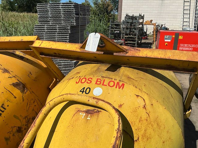 Betonkubel kokerkubel 1000l - afbeelding 9 van  10