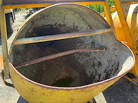 Betonkubel kokerkubel 1000l - afbeelding 10 van  10