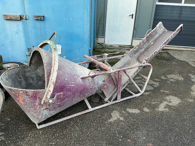 Betonkubel - afbeelding 3 van  7